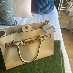 Brand new Michael Kors purse